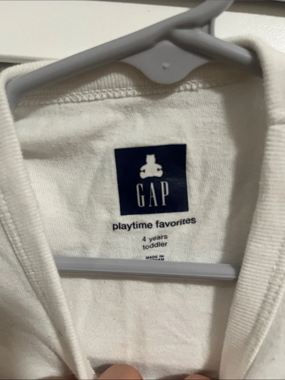 GAP white short